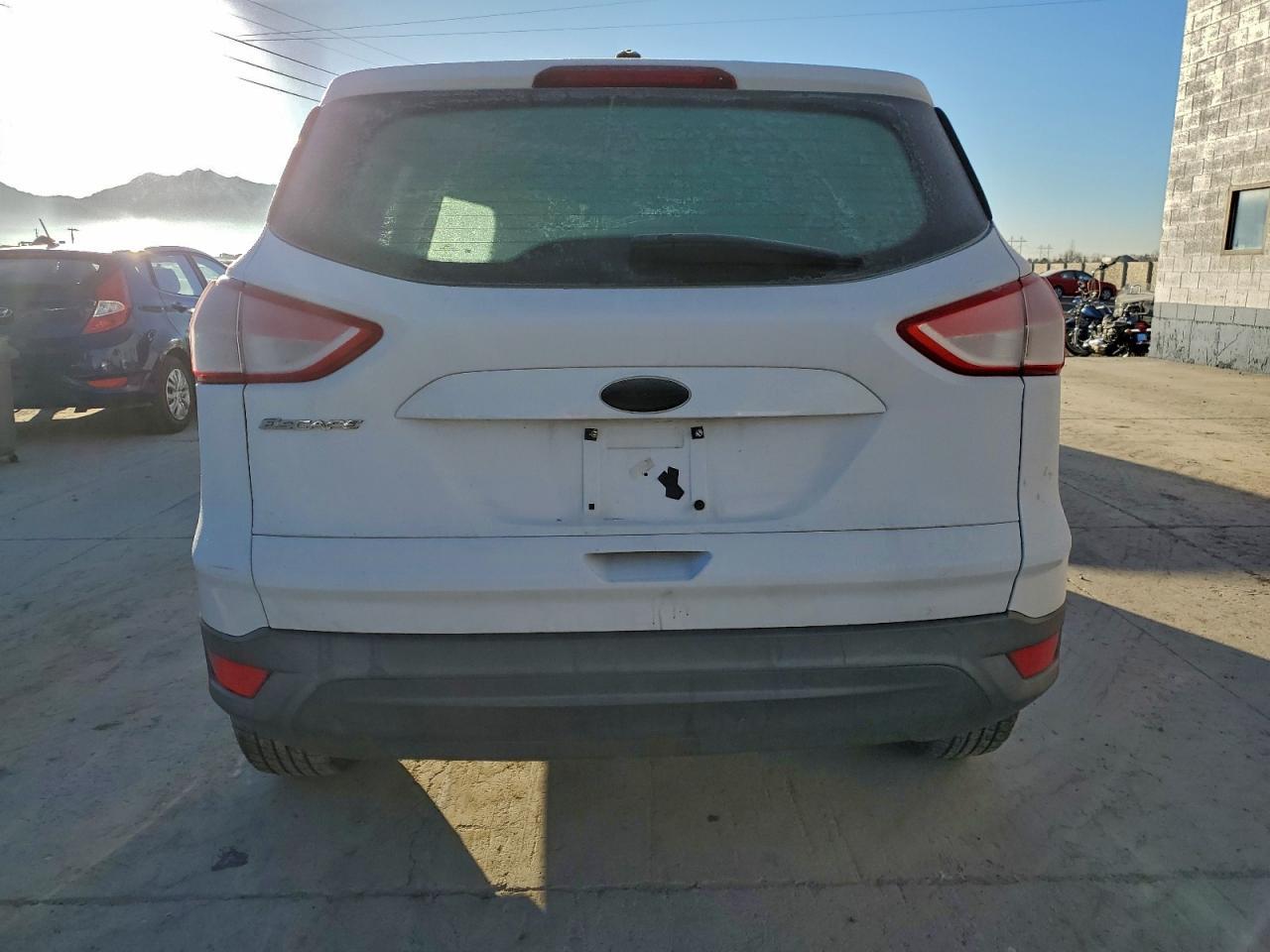 2013 Ford Escape s