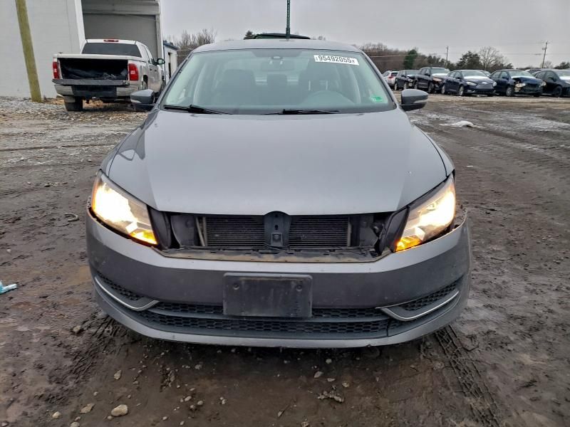 2014 Volkswagen Passat s