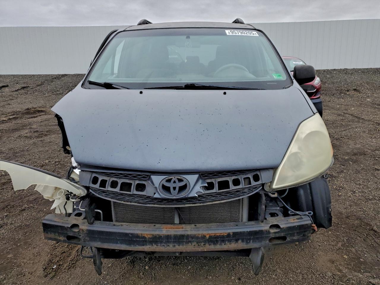 2006 Toyota Sienna ce