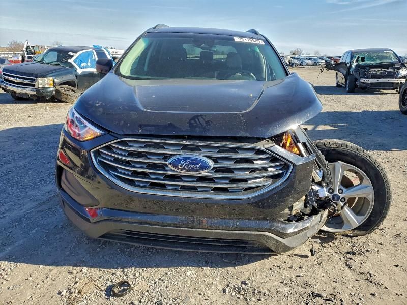 2020 Ford Edge se