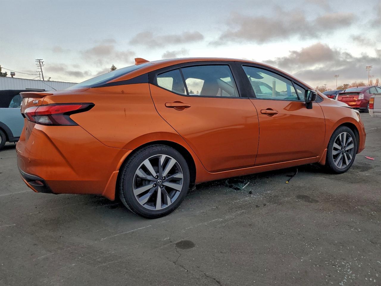 2020 Nissan Versa sr
