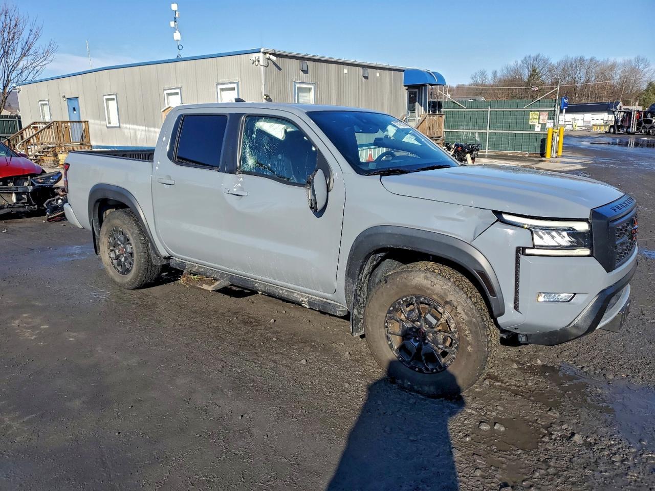 2023 Nissan Frontier s