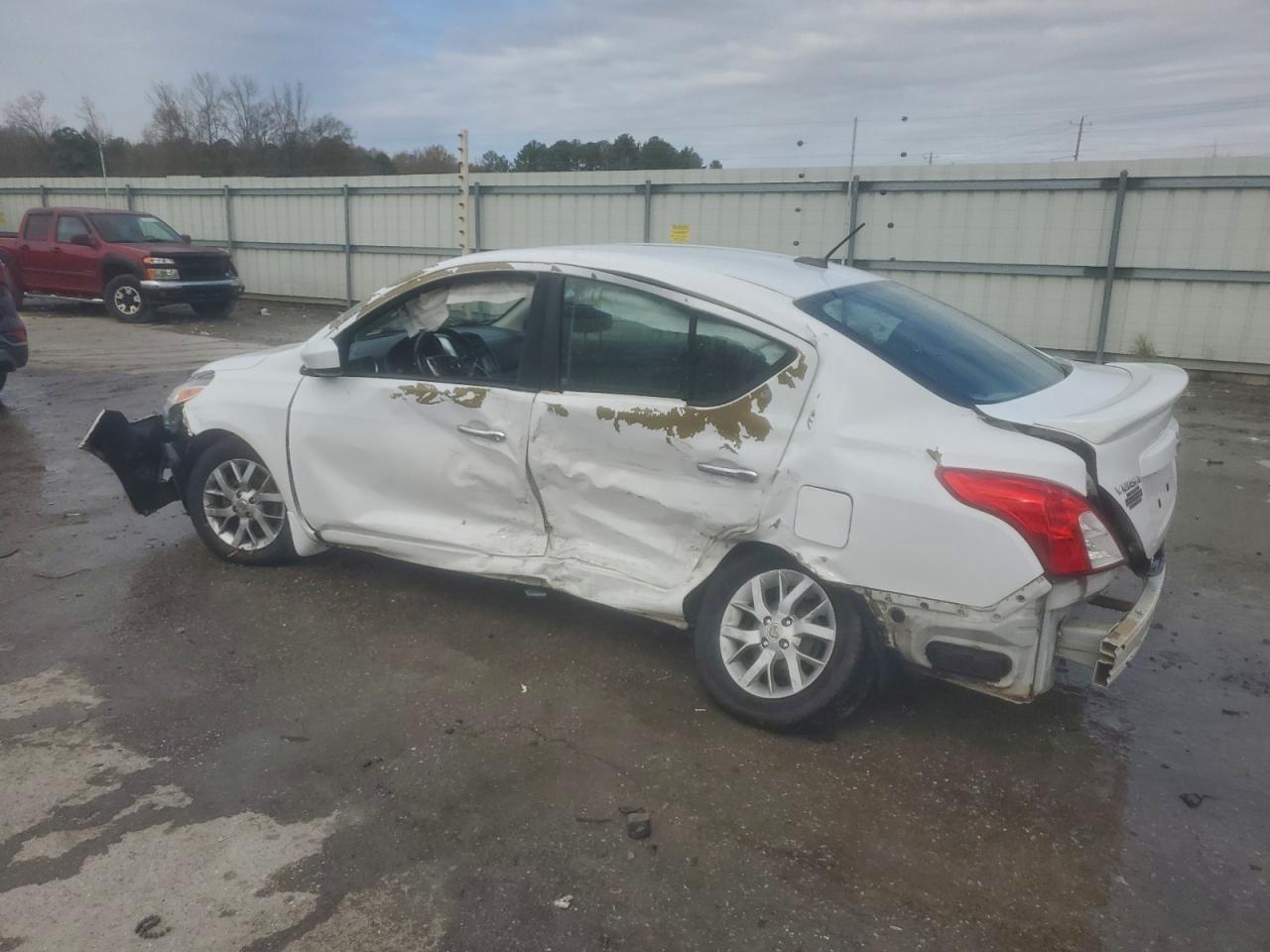 2017 Nissan Versa s