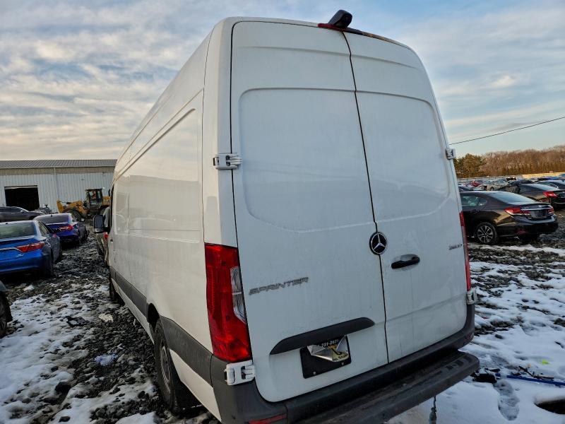 2023 Mercedes-Benz Sprinter 2