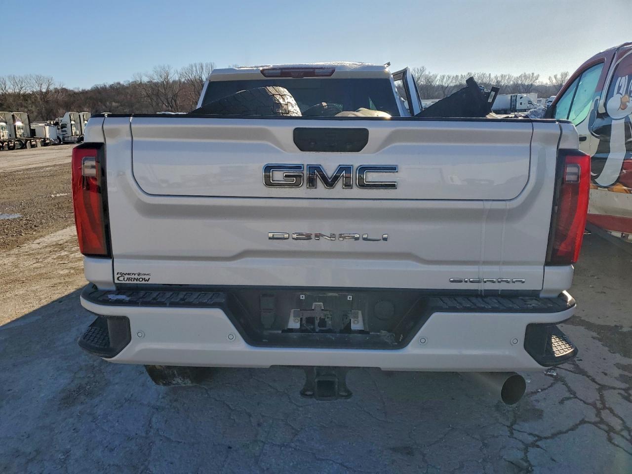 2025 GMC Sierra K2500 Denali Ultimate