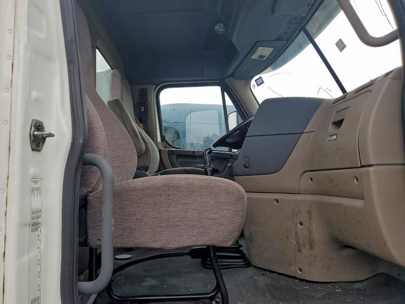 2016 Freigliner 2016 Freightliner Cascadia 125 Semi Truck