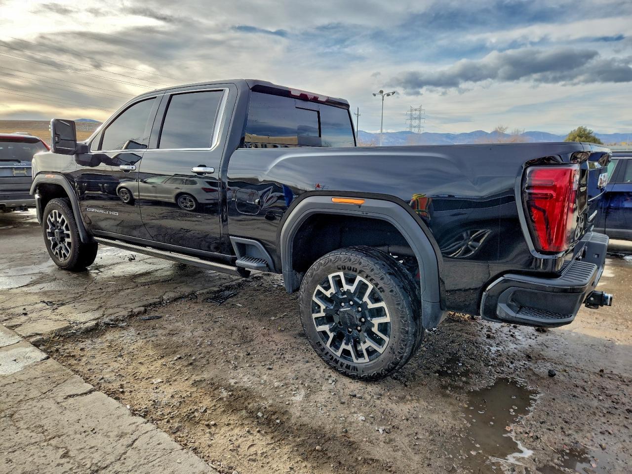 2024 GMC Sierra K2500 Denali