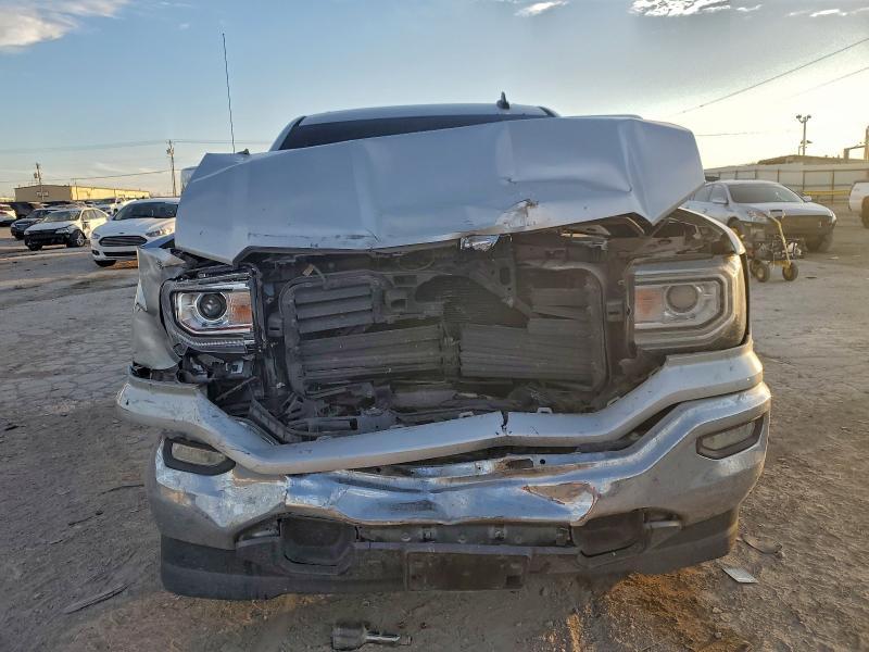 2017 GMC Sierra C1500 slt