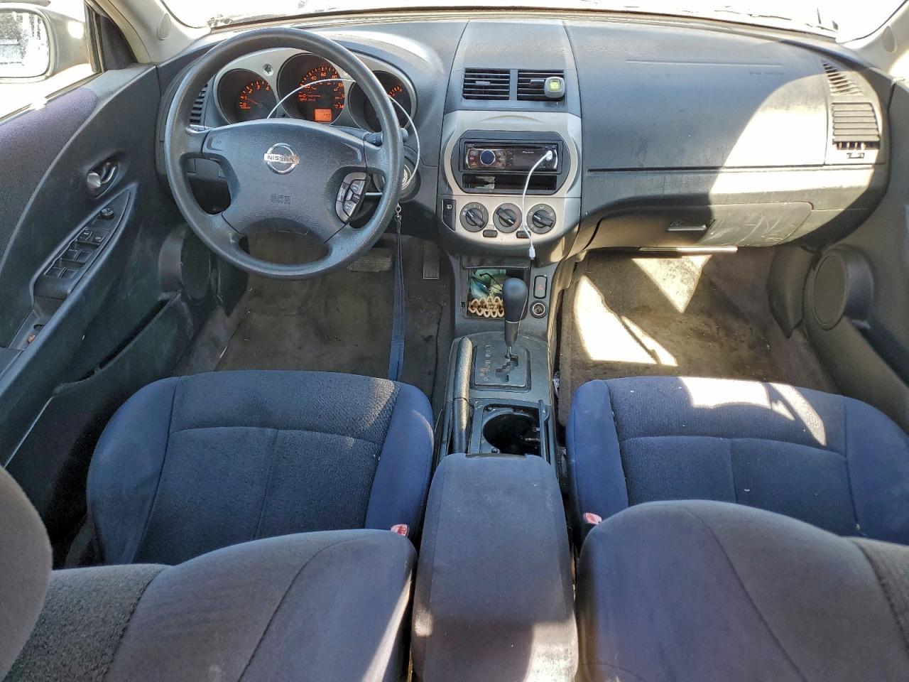 2003 Niss Altima