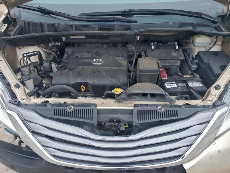 2011 Toyota Sienna xle