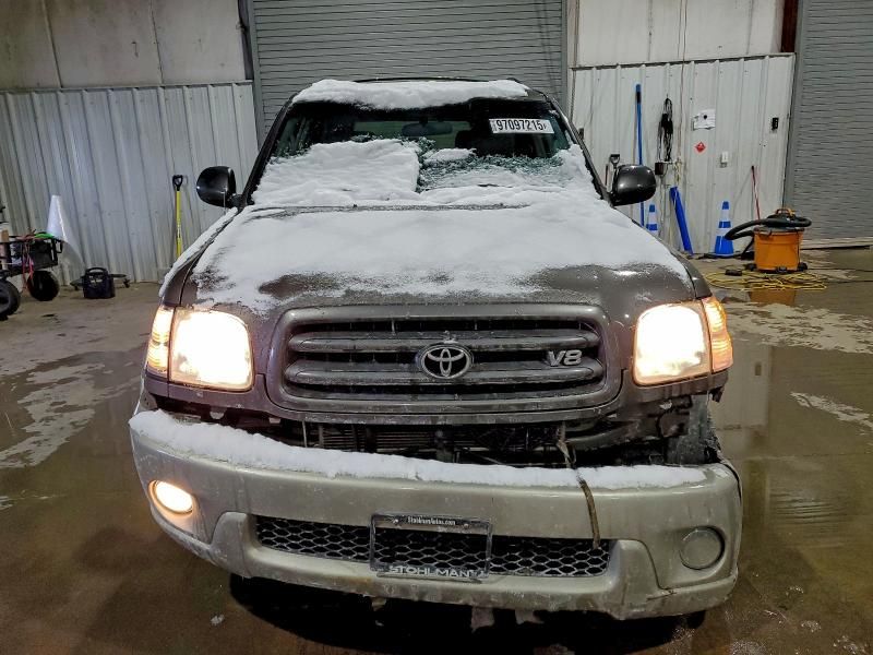 2004 Toyota Sequoia SR5