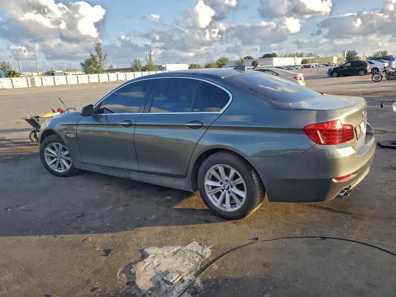 2015 BMW 528 i