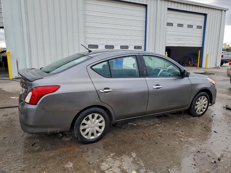 2016 Nissan Versa s