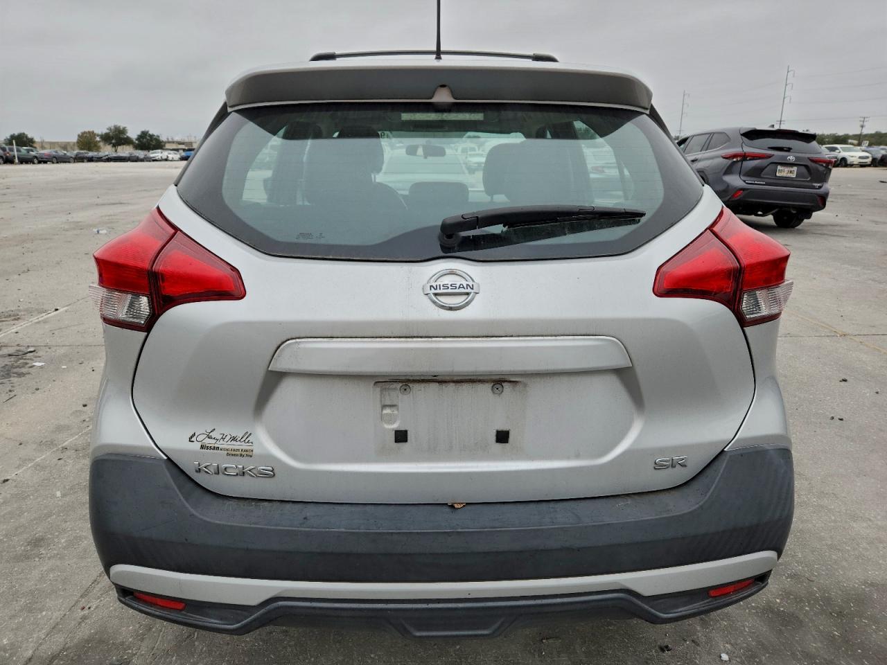 2019 Niss Kicks s