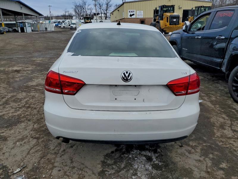 2015 Volkswagen Passat s