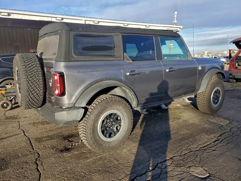 2021 Ford Bronco Base