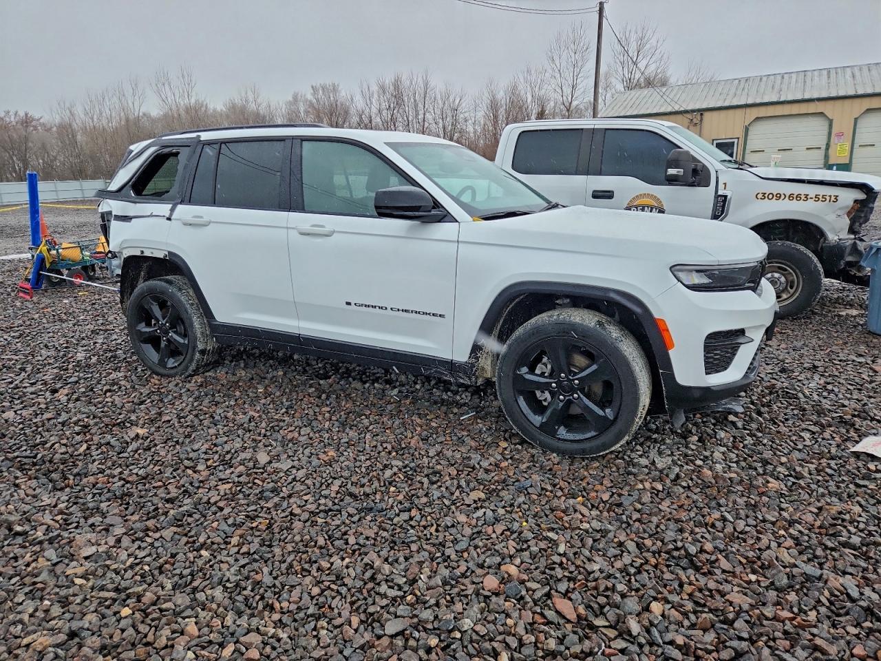 2023 Jeep Grand Cherokee Laredo