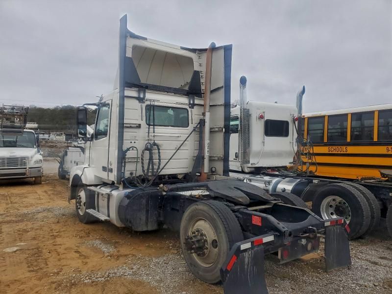2017 Volvo Vnl Semi Truck