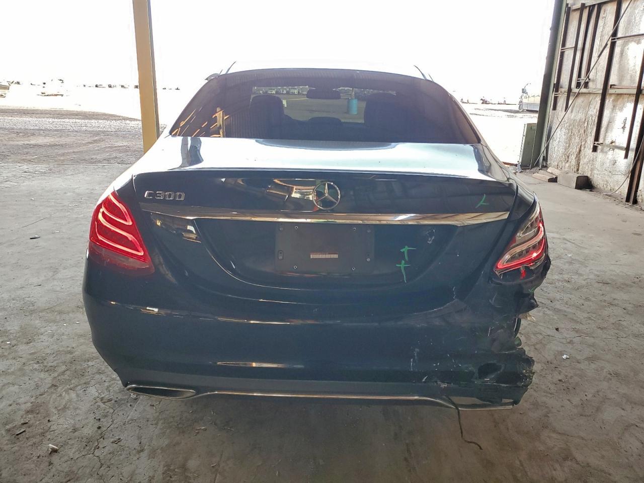 2015 Mercedes-Benz C300
