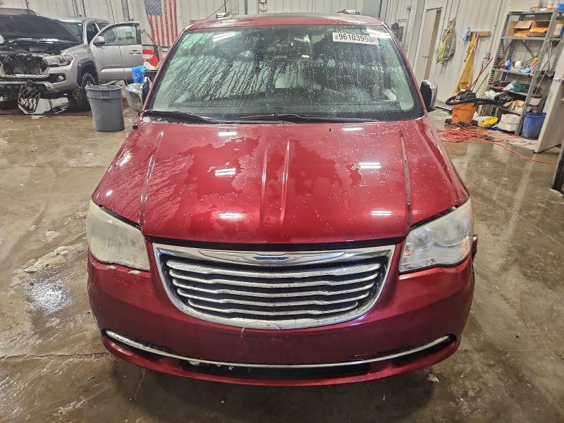 2012 Chrysler Town & Country Touring l