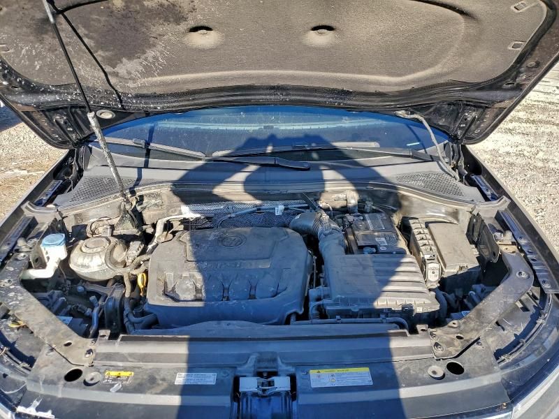 2022 Volkswagen Tiguan se R-line Black