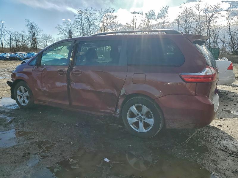 2019 Toyota Sienna le