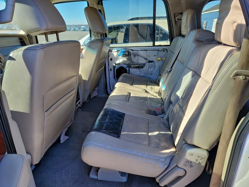 2011 Lincoln Navigator l