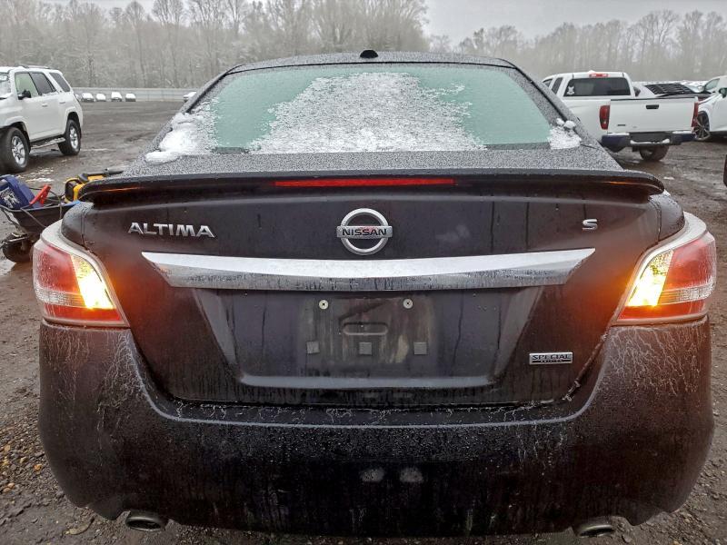 2015 Niss Altima 2.5 s
