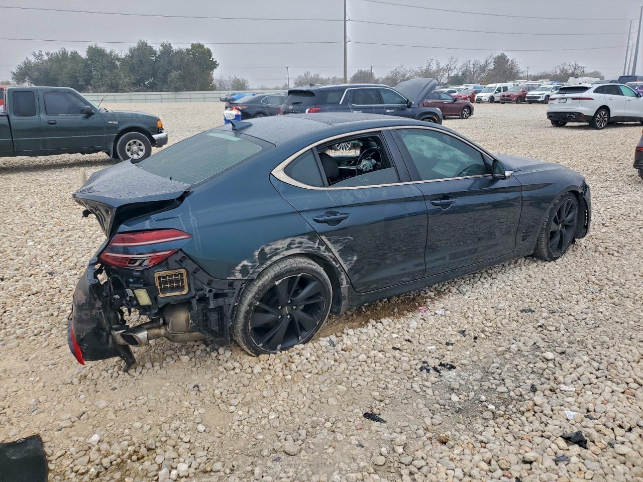 2023 Genesis G70 Base