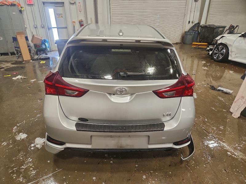 2017 Toyota Corolla im