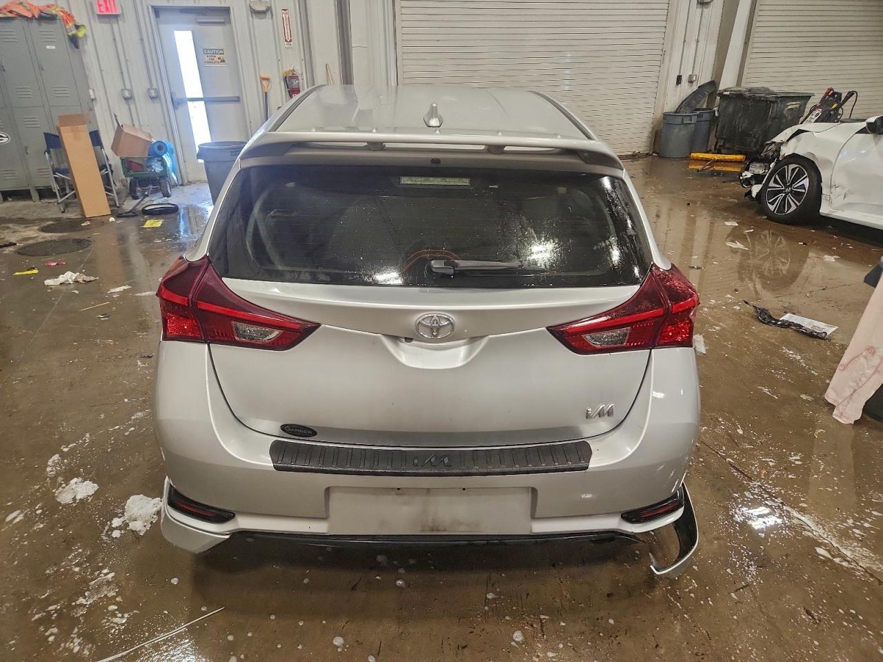 2017 Toyota Corolla im