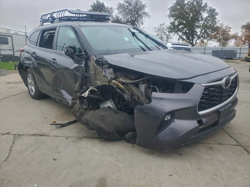 2022 Toyota Highlander l