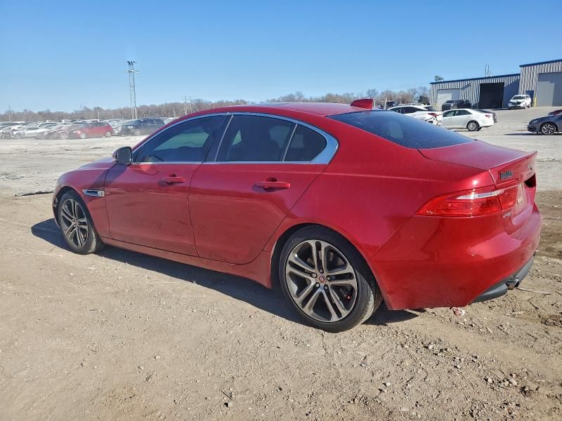 2017 Jaguar Xe Prestige
