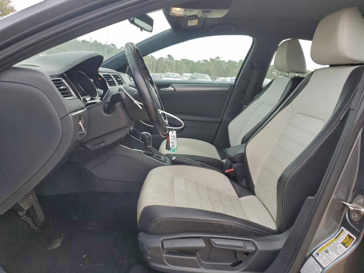 2016 Volkswagen Jetta Sport