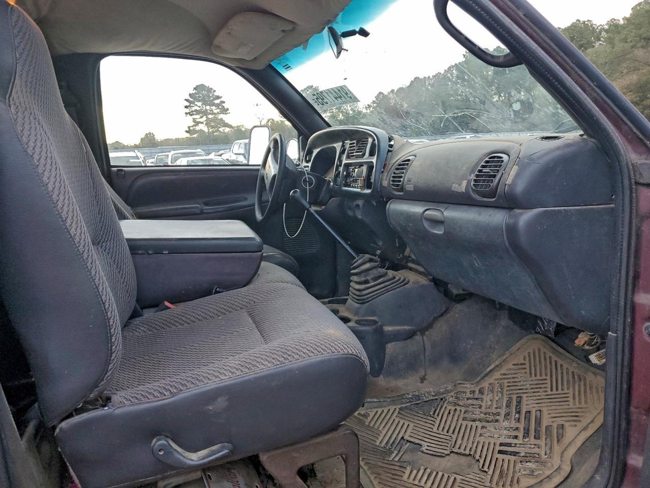 2000 Dodge RAM 3500 Truck Cab AND Chassis