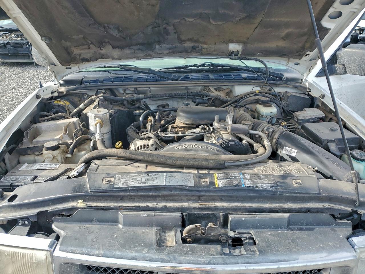 2001 Chevrolet S Truck S10