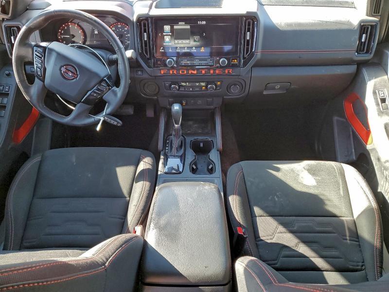 2025 Nissan Frontier s