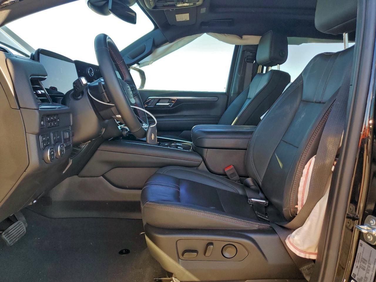 2025 Chevrolet Suburban K1500 rst