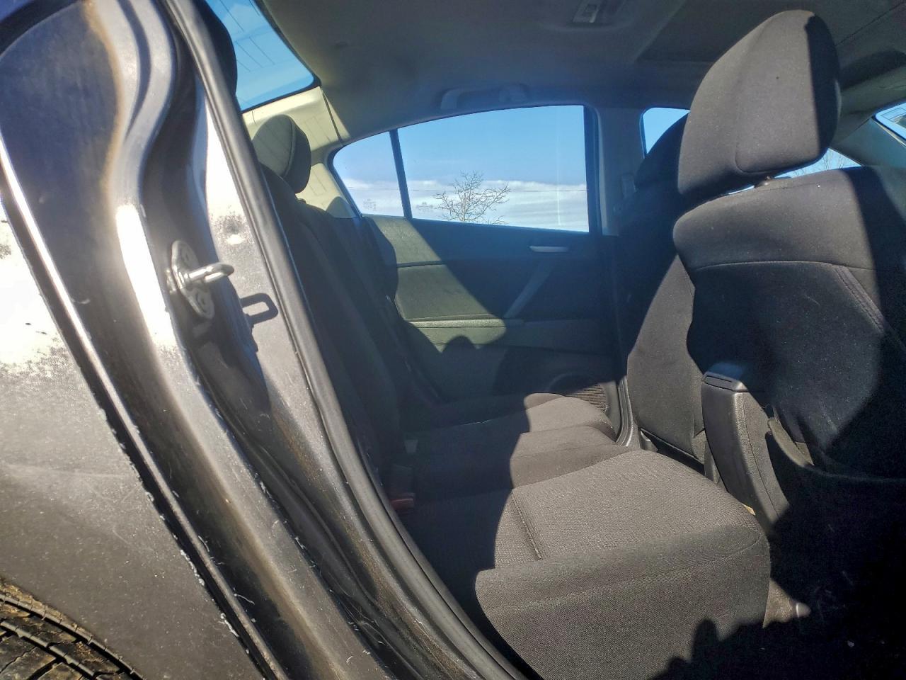 2012 Mazda 3 I