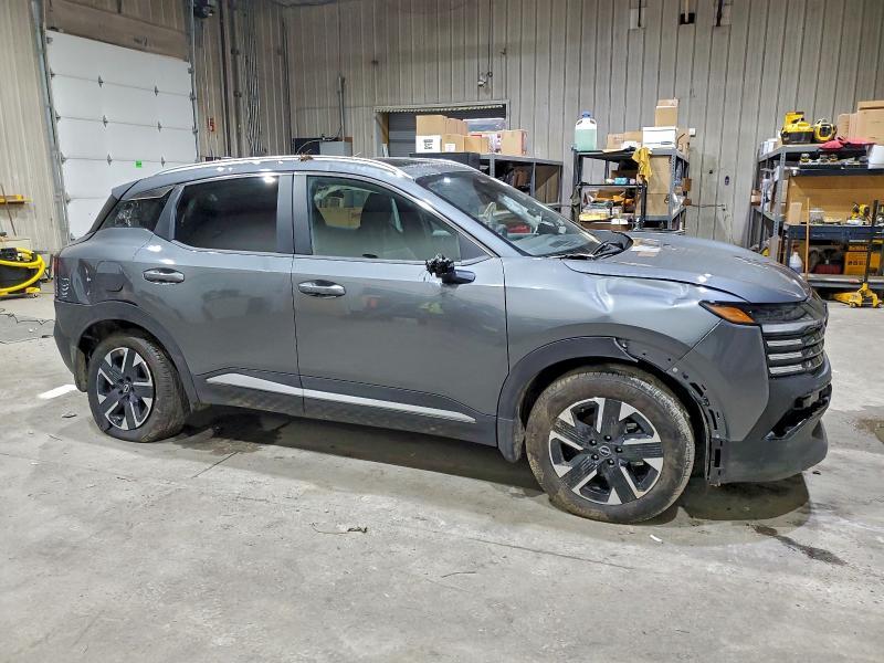 2025 Nissan Kicks sv