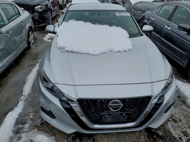 2019 Nissan Altima s