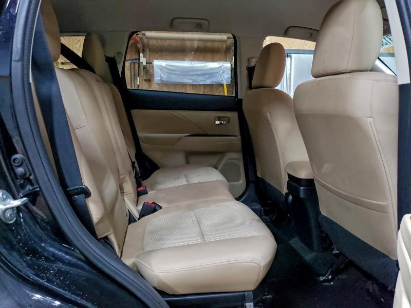 2016 Mitsubishi Outlander se