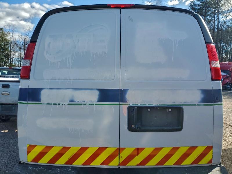 2020 Chevrolet Express G2500