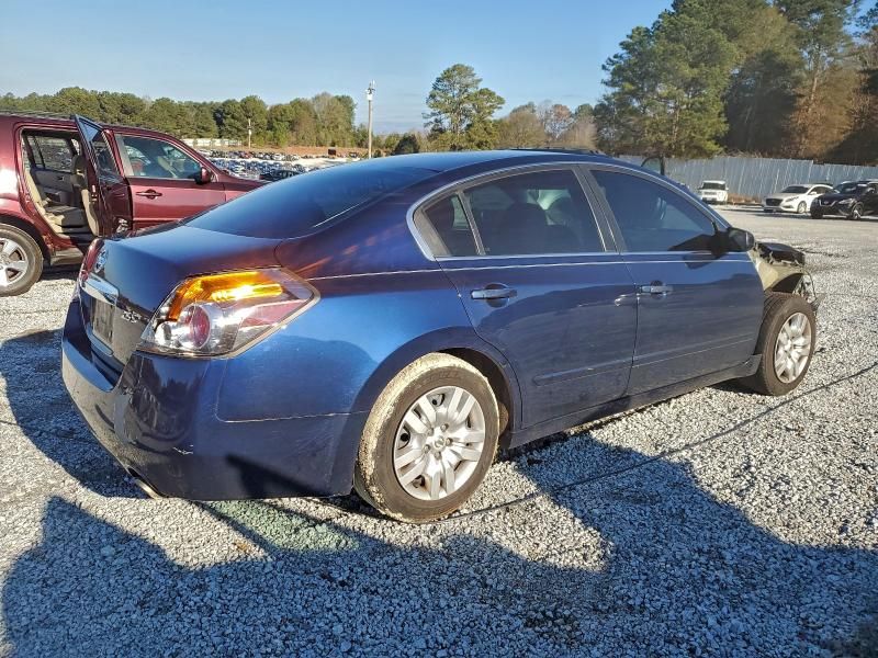 2011 Nissan Altima Base