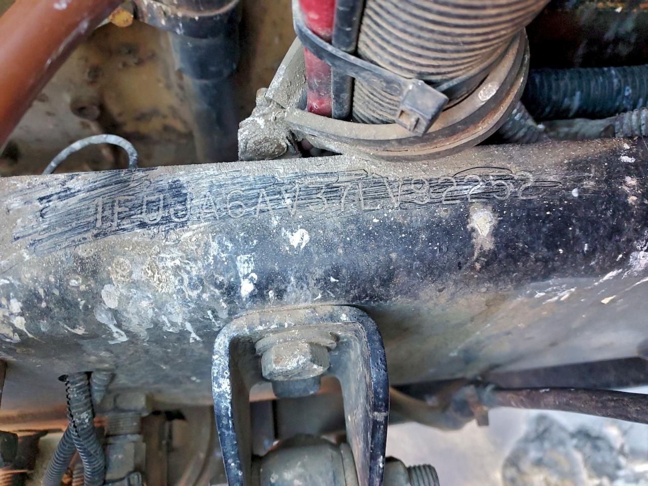 2007 Freightliner Columbia 120 Semi Truck