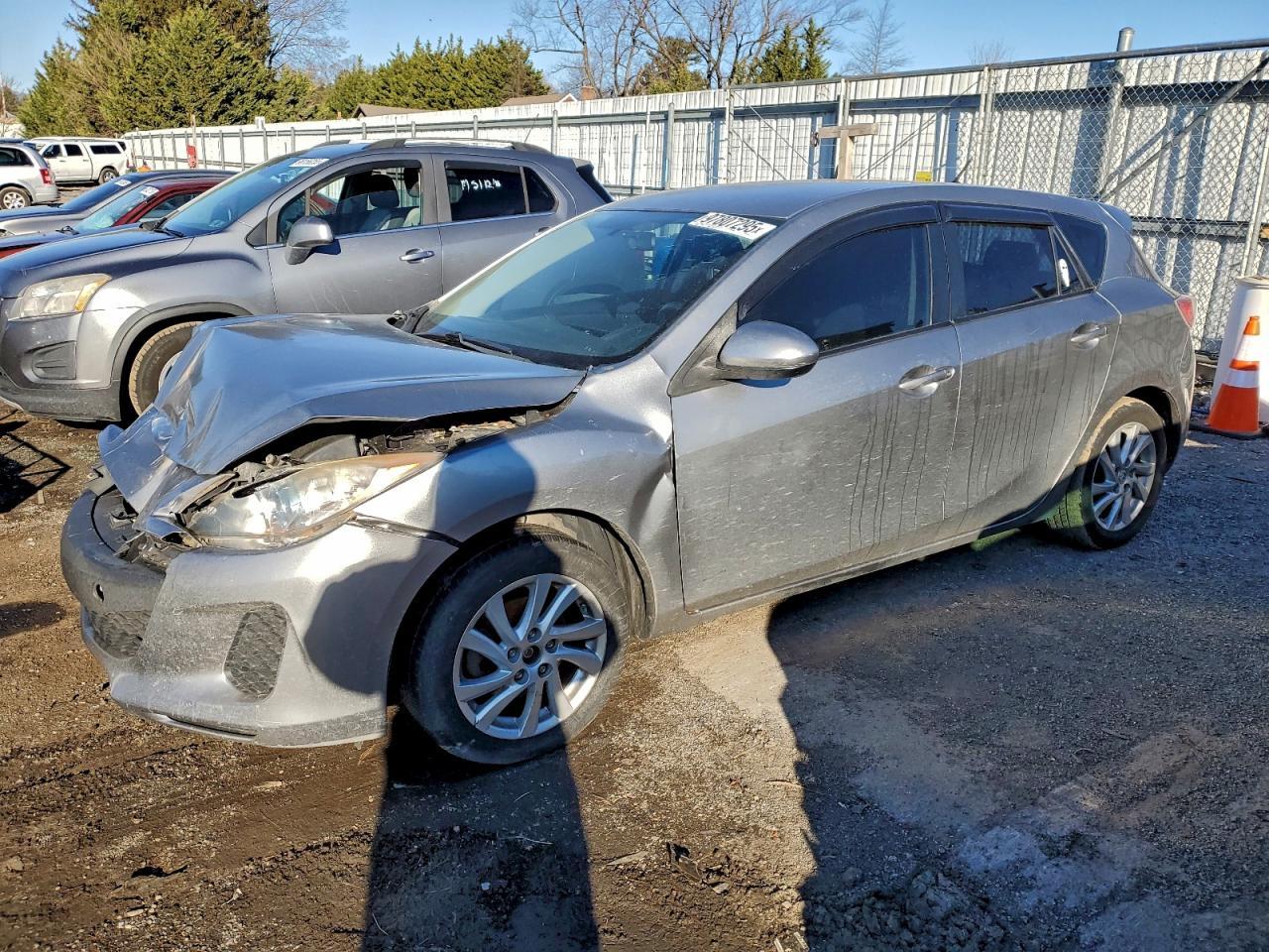 2012 Mazda 3 I