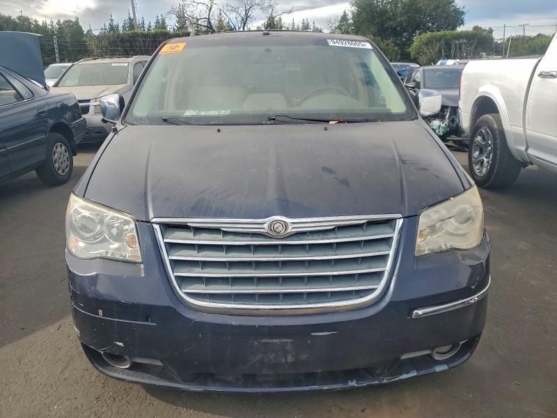 2008 Chrysler Town & Country Limited