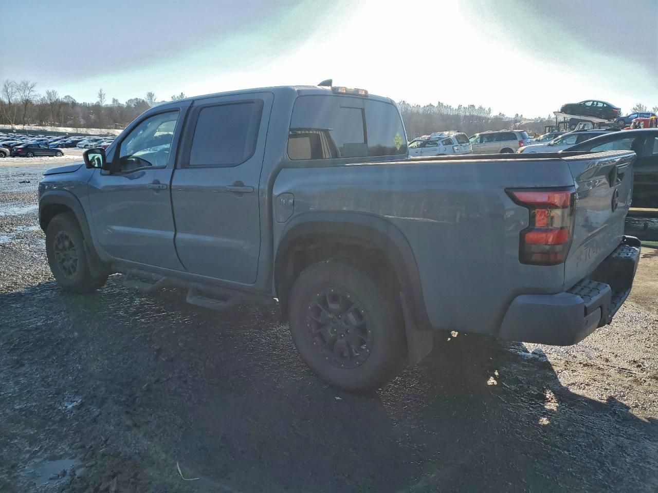 2023 Nissan Frontier s