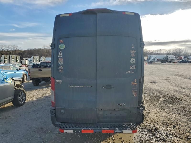 2019 Ford Transit T-250
