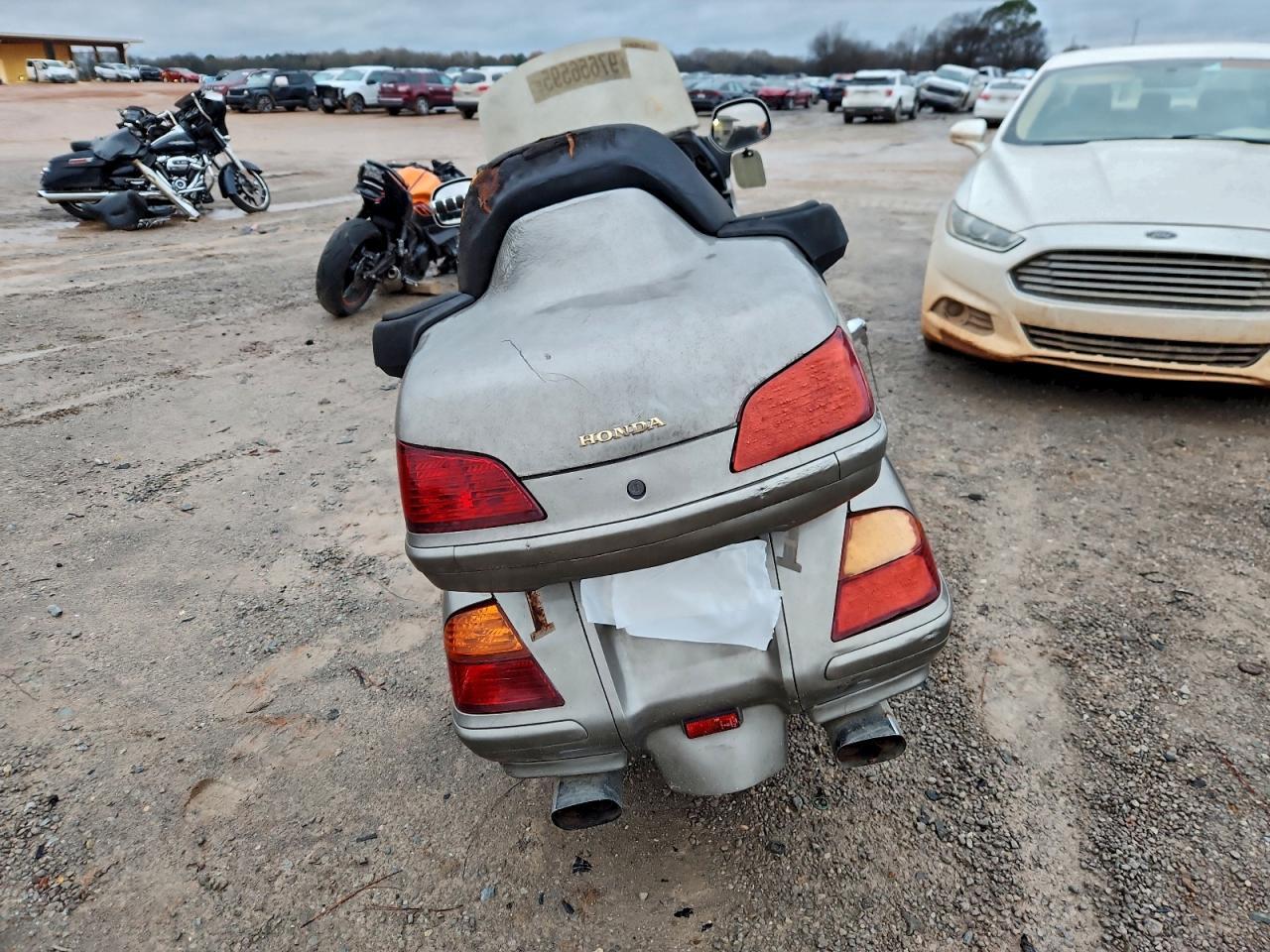 2002 Honda GL1800